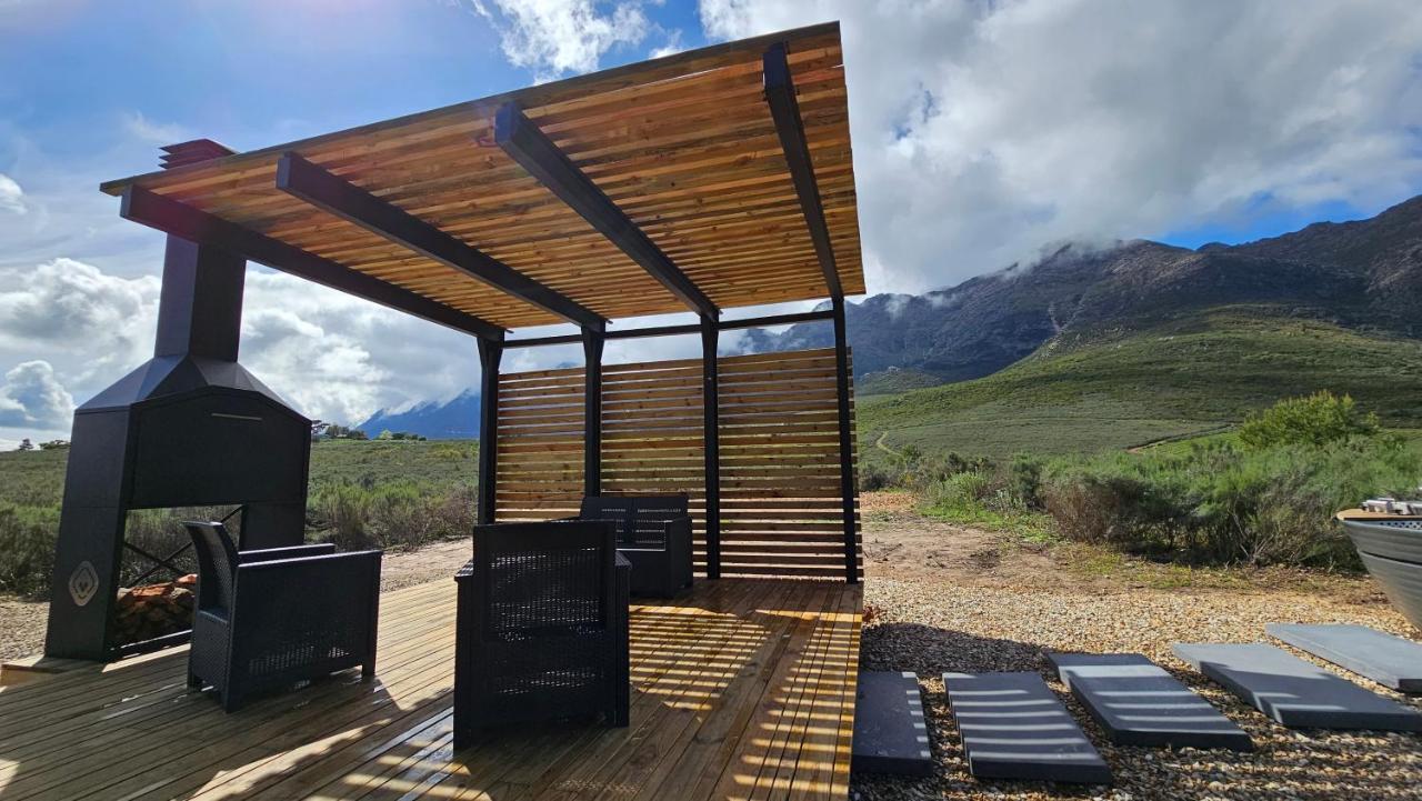 Little Acre Luxury Pods Villa ทุลบักห์ ภายนอก รูปภาพ